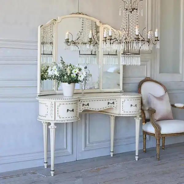American-Style Solid Wood Carved Dressing Table — product image 2