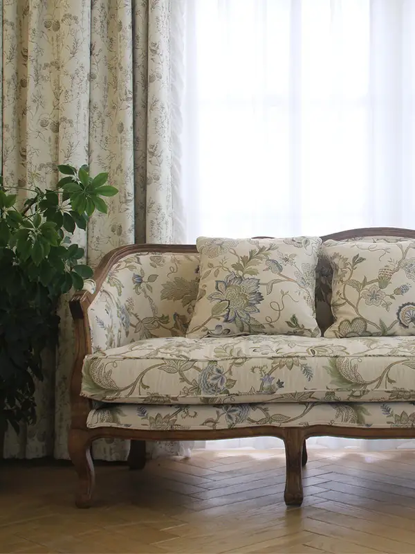 American-Style Mixed-Material Upholstered Sofa — product image 2