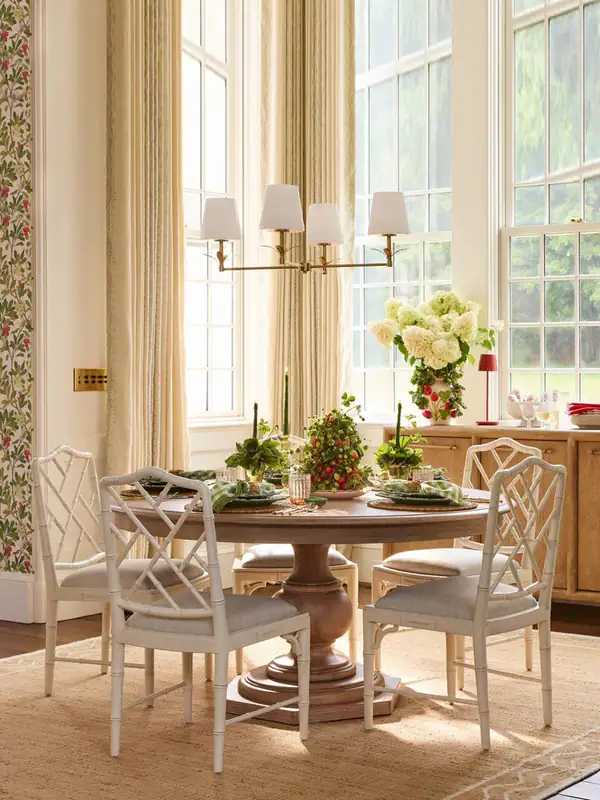 American-Style Round Dining Table — product image 1
