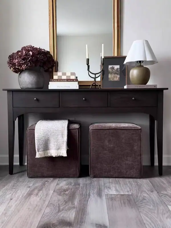 American-Style Oak Hallway Cabinet — product image 1